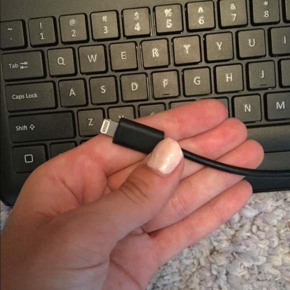 iPad keyboard - Picture 2 of 2